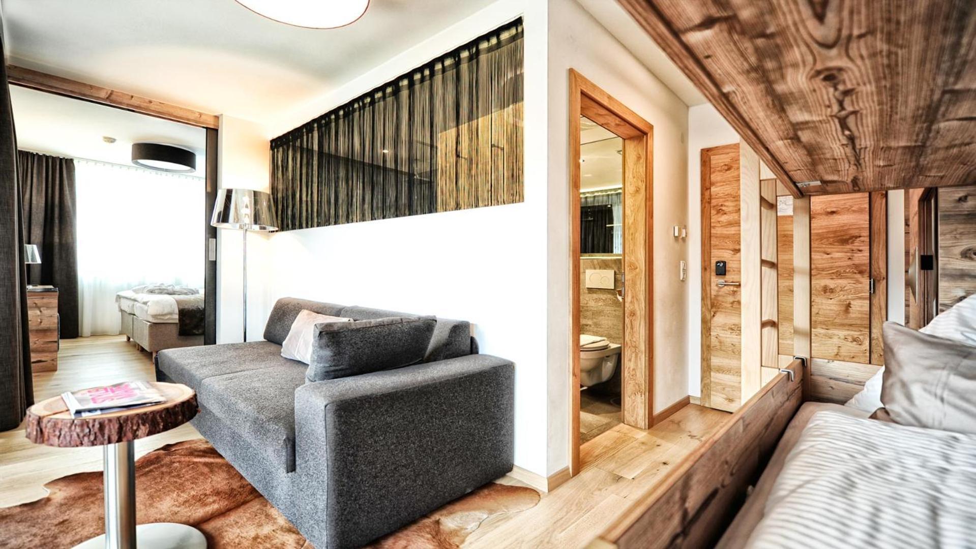Alps Lodge Fiss Habitación foto