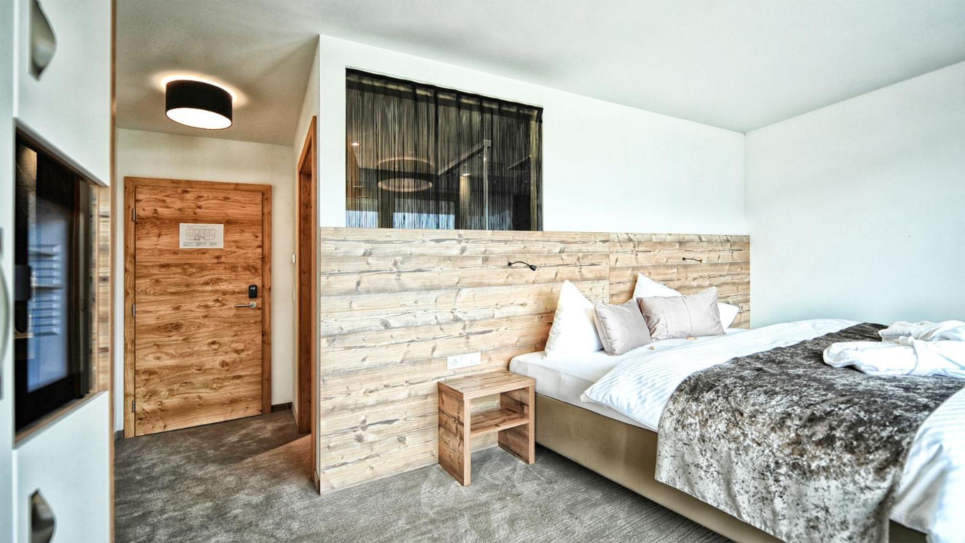 Alps Lodge Fiss Habitación foto